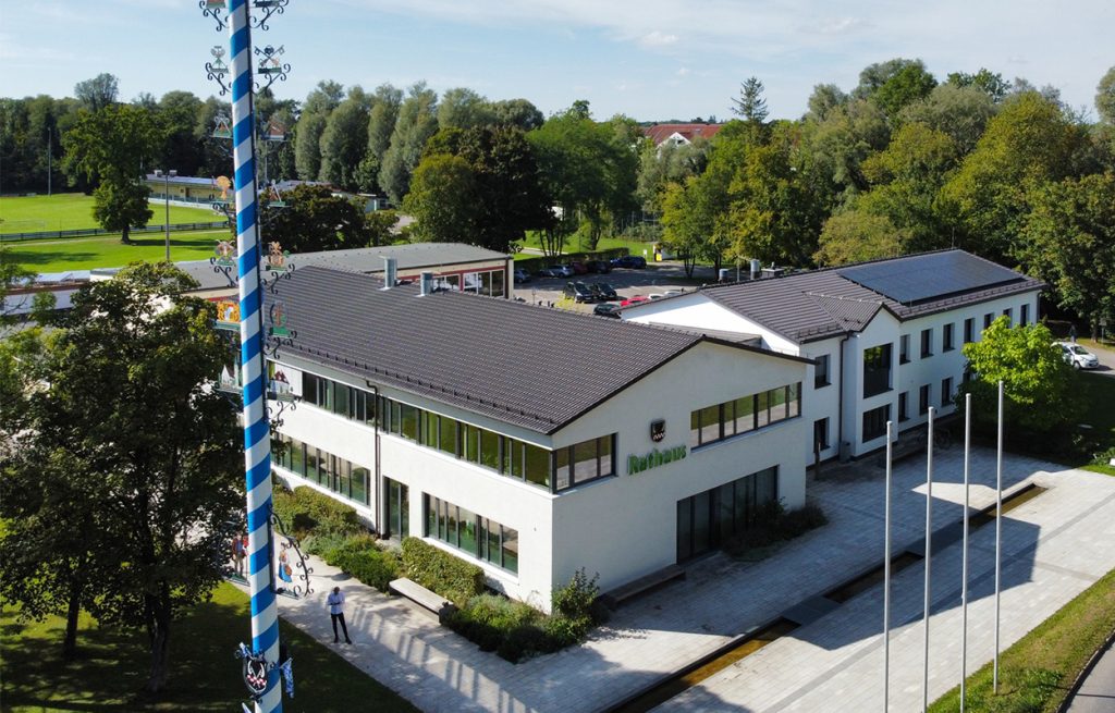 Emmering, Emmeringer Rathaus, Infrastruktur Emmering, Immobilie verkaufen, Immobilienmakler Fürstenfeldbruck