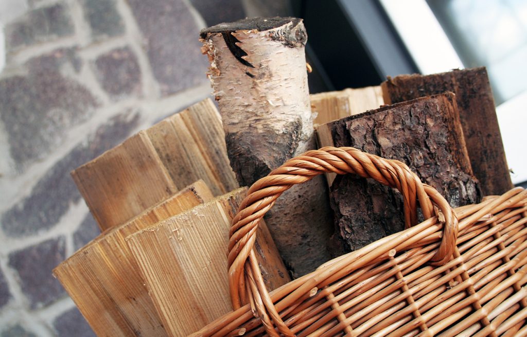 Energiekrise und Holzöfen, Brennholz, Immobilienblog, Blog, wissenswert, Makler Gröbenzell
