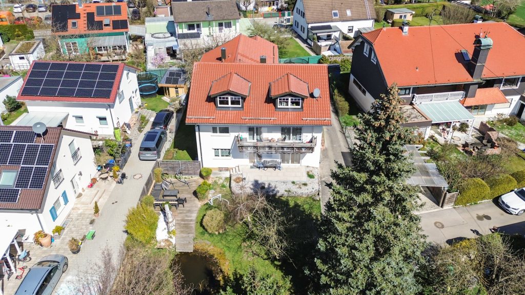 Immobilienangebot - Gernlinden - Alle - WINDISCH IMMOBILIEN - 
Attraktives Zweifamilienhaus auf großem Grundstück bietet viele Möglichkeiten