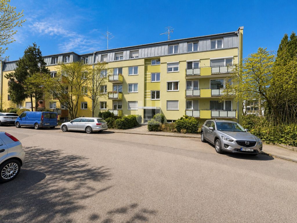 Immobilienangebot - Puchheim - Alle - WINDISCH IMMOBILIEN - Gemütliche 2,5-Zi. - Dachterrassenwohnung in gepflegtem MFH bezugsfrei!