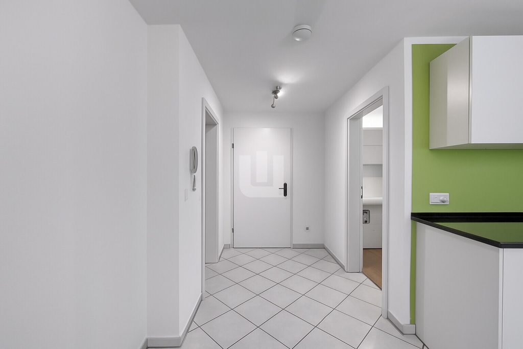 Immobilienangebot - Fürstenfeldbruck - Alle - WINDISCH IMMOBILIEN: Frisch renovierte Einzimmerwohnung in der Altbuchenau