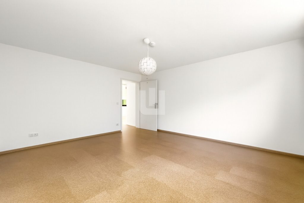 Immobilienangebot - Fürstenfeldbruck - Alle - WINDISCH IMMOBILIEN: Frisch renovierte Einzimmerwohnung in der Altbuchenau