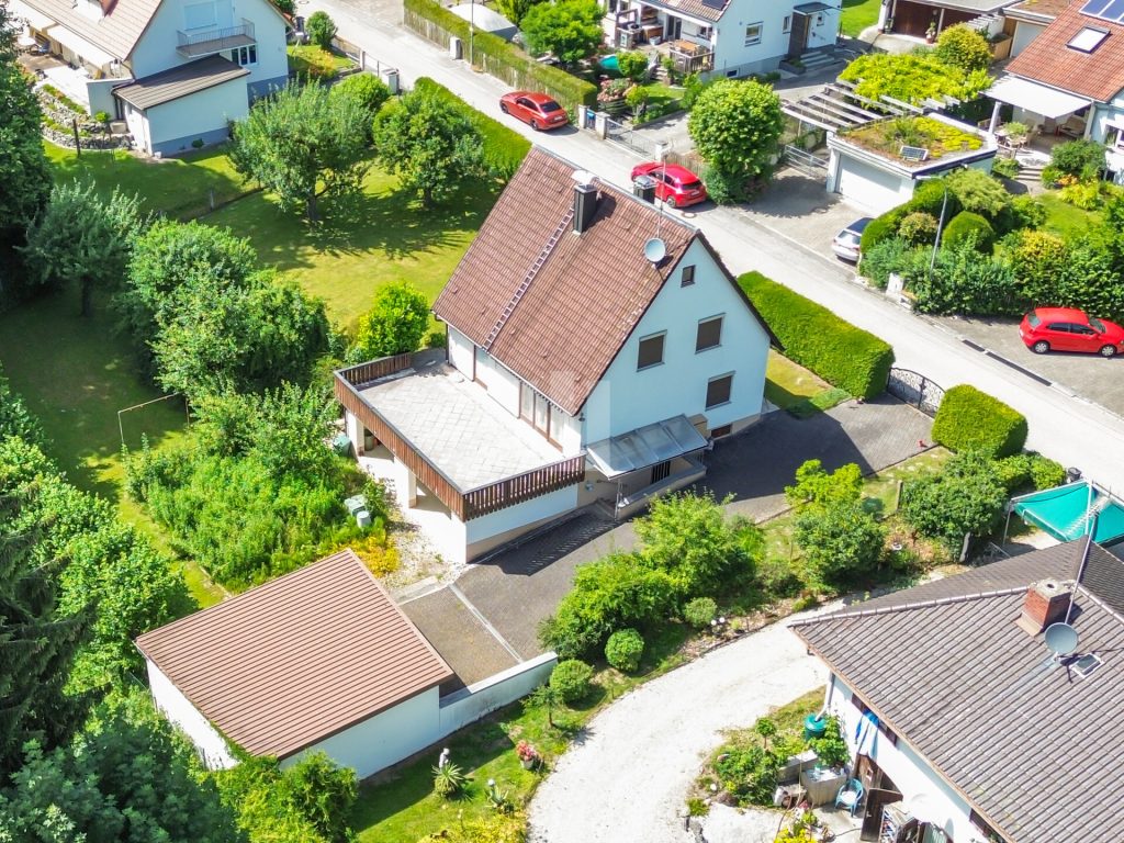 Immobilienangebot - Grafrath - Grundstücke - WINDISCH IMMOBILIEN - Großes Baugrundstück mit Altbestand & Baugenehmigung für 4 DHH in Grafrath!