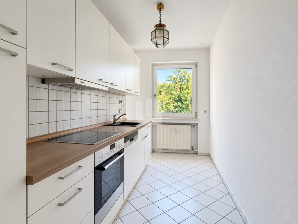 Immobilienangebot - Gröbenzell - Alle - WINDISCH - Gepflegte 3-Zi. Whg in ruhiger Wohnlage von Gröbenzell-Süd, sofort bezugsfrei!