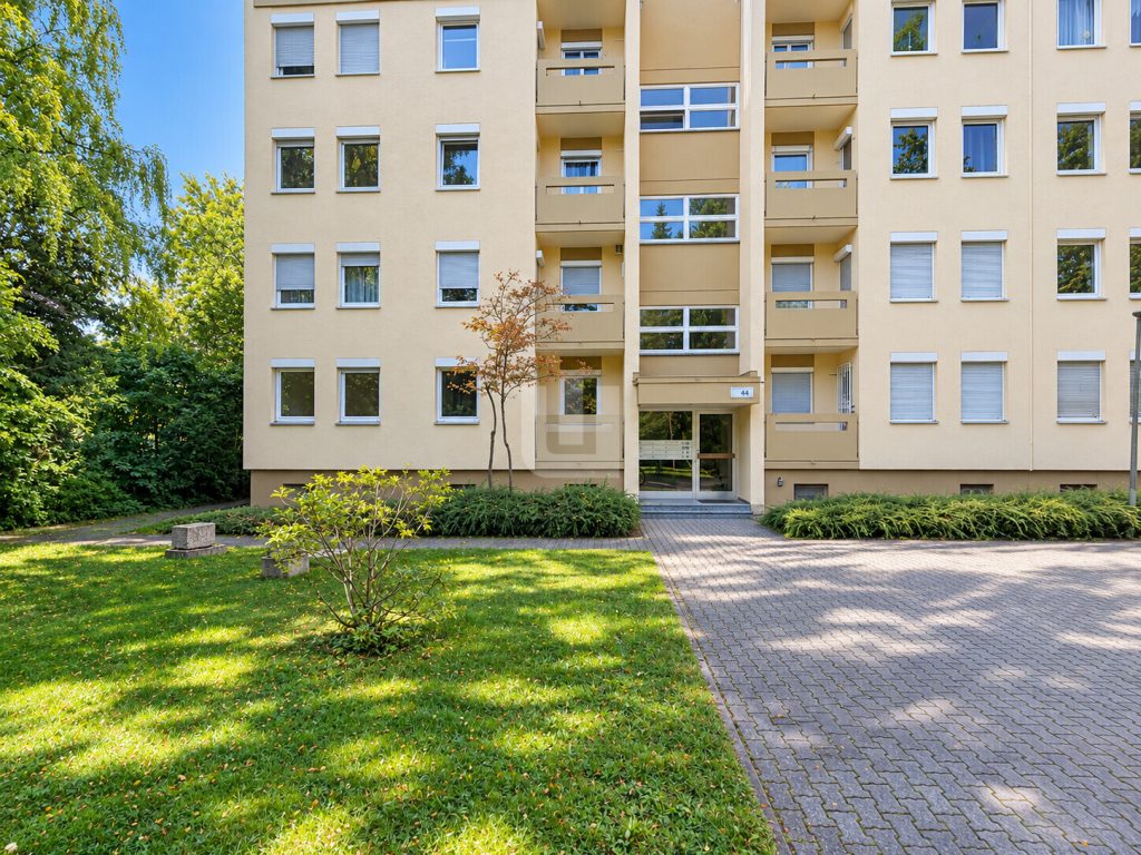 Immobilienangebot - Gröbenzell - Alle - WINDISCH - Gepflegte 3-Zi. Whg in ruhiger Wohnlage von Gröbenzell-Süd, sofort bezugsfrei!