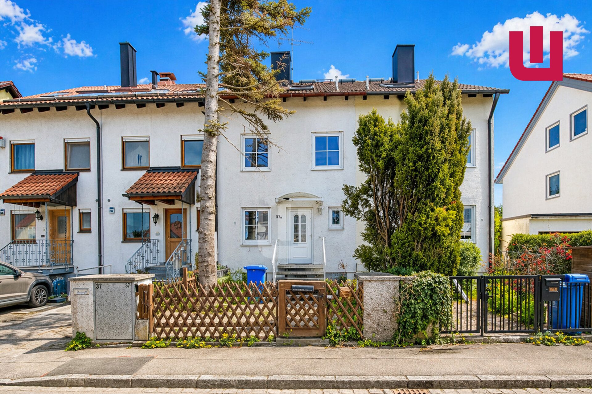 Immobilienangebot - Olching - Alle - WINDISCH – Renovierungsbedürftiges RMH in Ortsrandlage von Olching – viel Potenzial für Familien!
