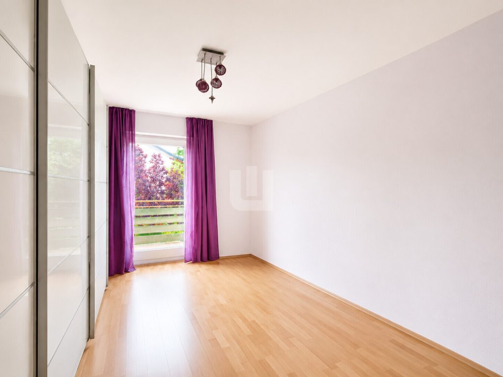 Immobilienangebot - Puchheim - Alle - WINDISCH – Großzügiges Reihenhaus mit Potenzial in ruhiger, zentraler Lage – frei ab Sommer 2027!