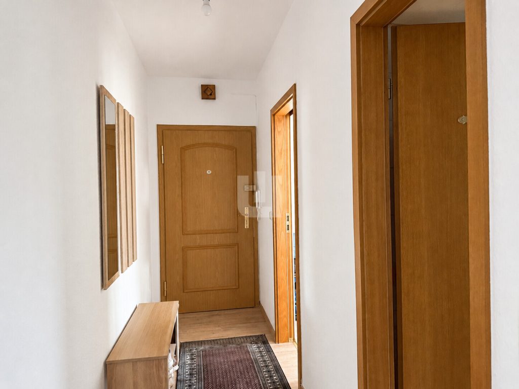 Immobilienangebot - München - Alle - WINDISCH IMMOBILIEN - vermietete 2,5-Zimmer-Wohnung am Thomasiusplatz mit sonnigem West-Balkon