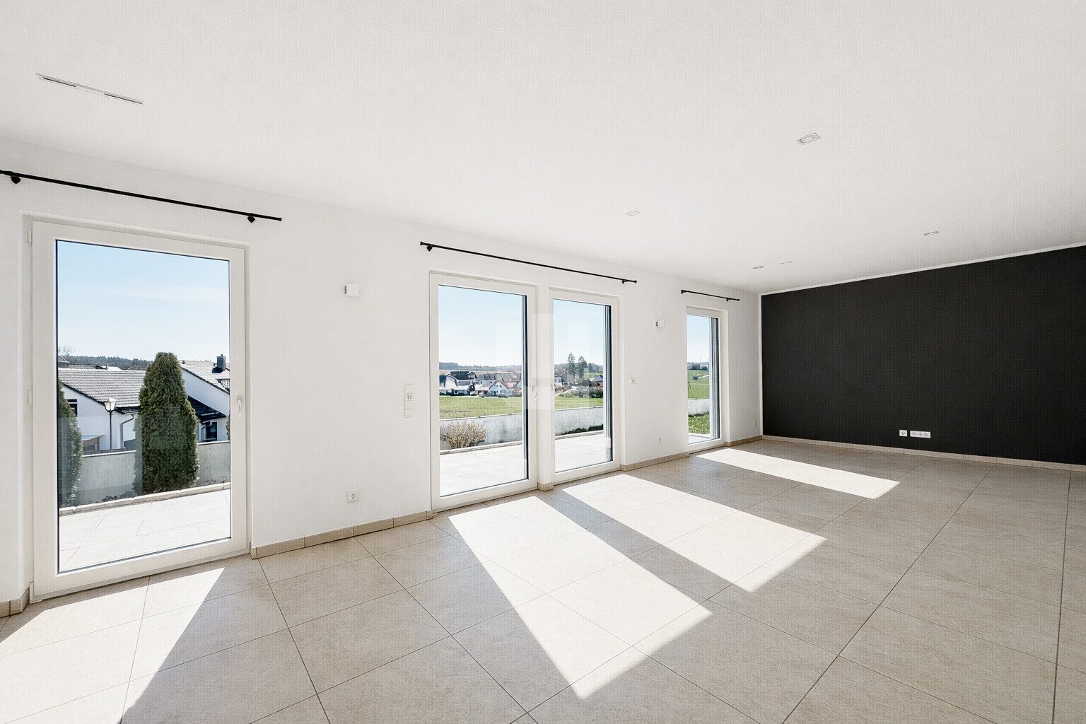 Immobilienangebot - Oberschweinbach - Alle - Für den Käufer provisionsfrei! Modernes Einfamilienhaus auf großem Grundstück in ländlicher Idylle
