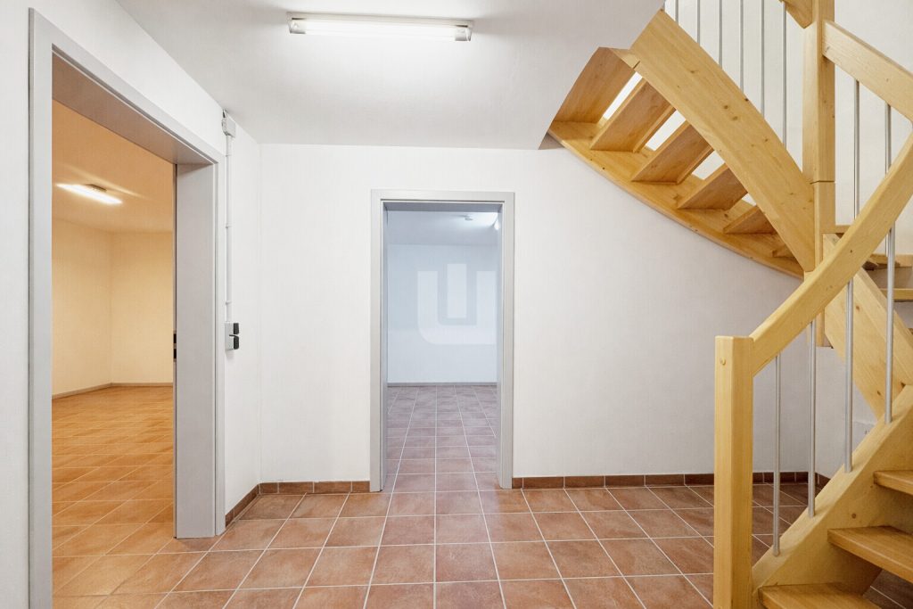 Immobilienangebot - Oberschweinbach - Alle - Für den Käufer provisionsfrei! Modernes Einfamilienhaus auf großem Grundstück in ländlicher Idylle