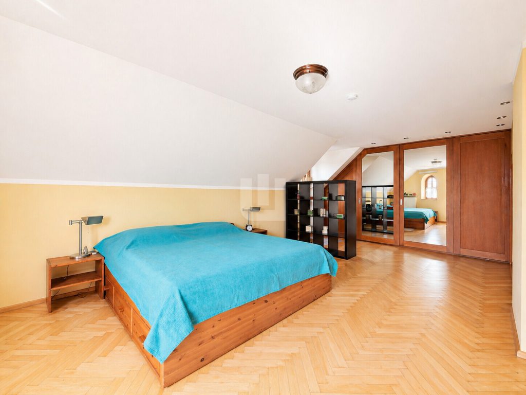 Immobilienangebot - Landsberied - Alle - WINDISCH - XXL EFH mit viel Platz für die Familie auf großem Grundstück in ruhiger Lage