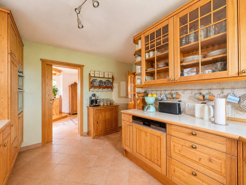Immobilienangebot - Landsberied - Alle - WINDISCH - XXL EFH mit viel Platz für die Familie auf großem Grundstück in ruhiger Lage