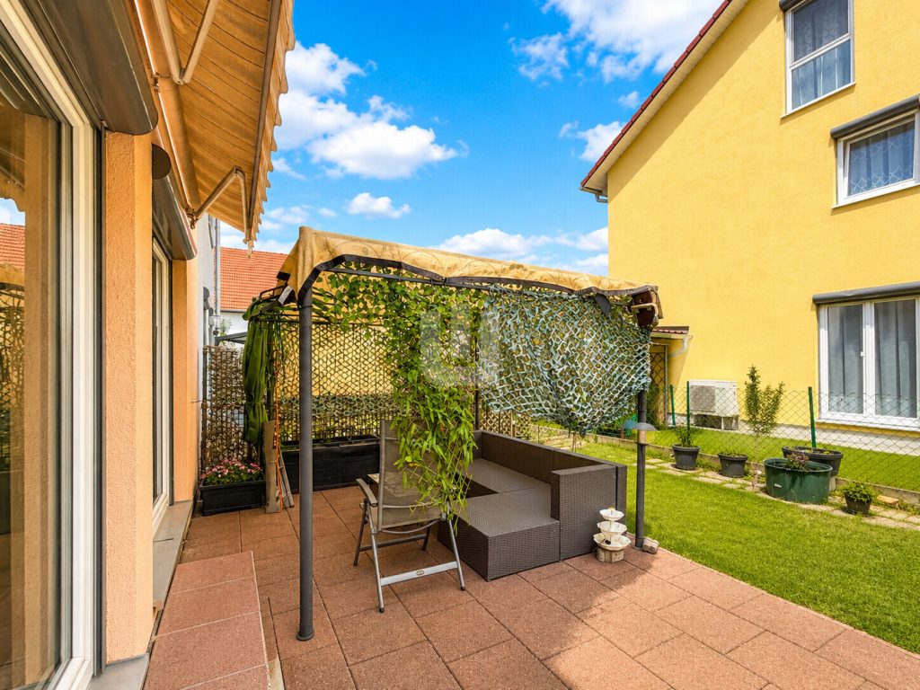 Immobilienangebot - Emmering - Alle - WINDISCH - Gut geschnittenes RMH im neuwertigen Zustand zentral in Emmering