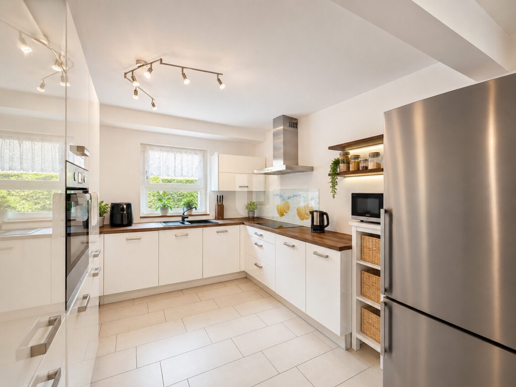 Immobilienangebot - Emmering - Alle - WINDISCH - Gut geschnittenes RMH im neuwertigen Zustand zentral in Emmering