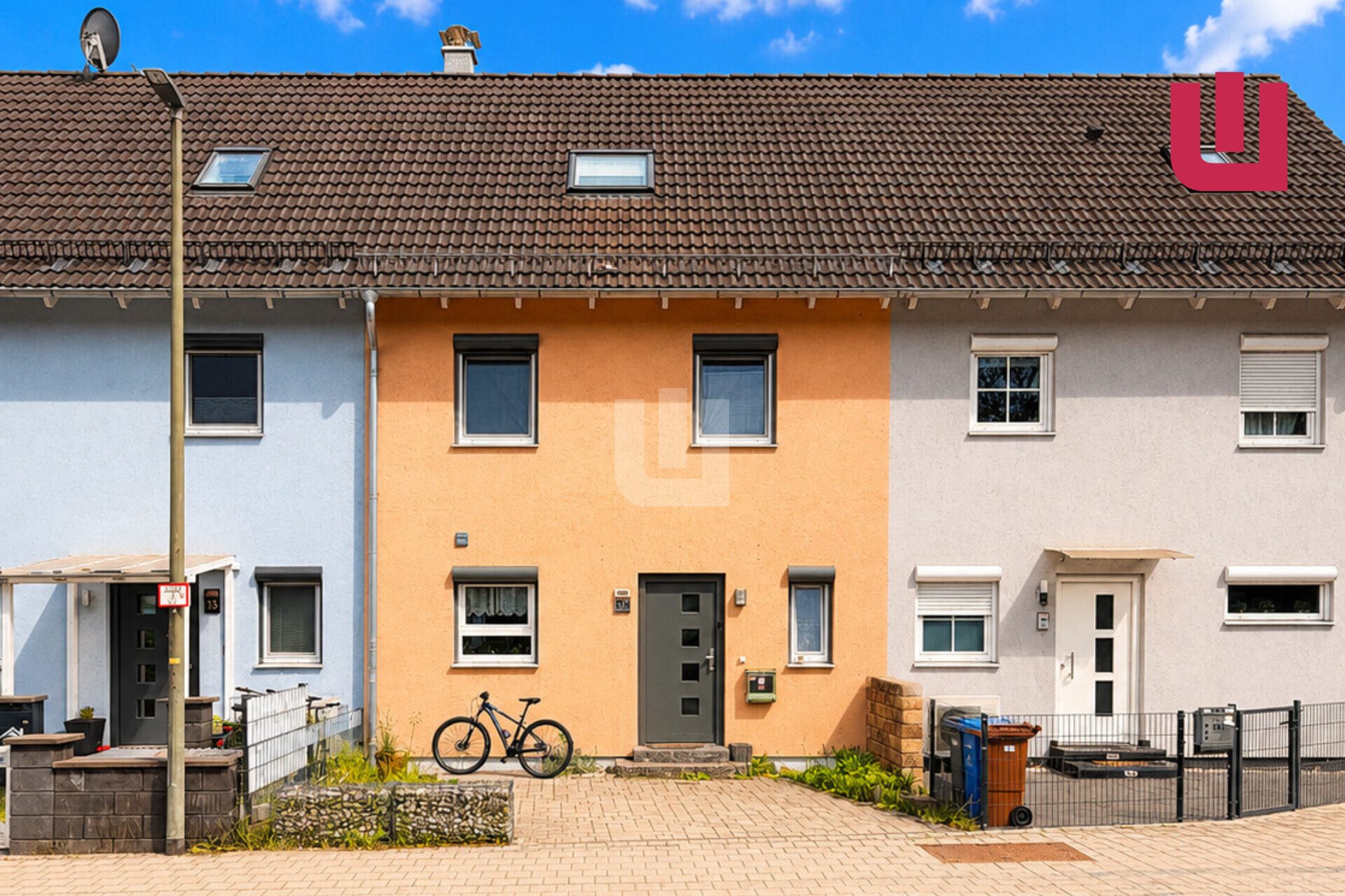 Immobilienangebot - Emmering - Alle - WINDISCH - Gut geschnittenes RMH im neuwertigen Zustand zentral in Emmering