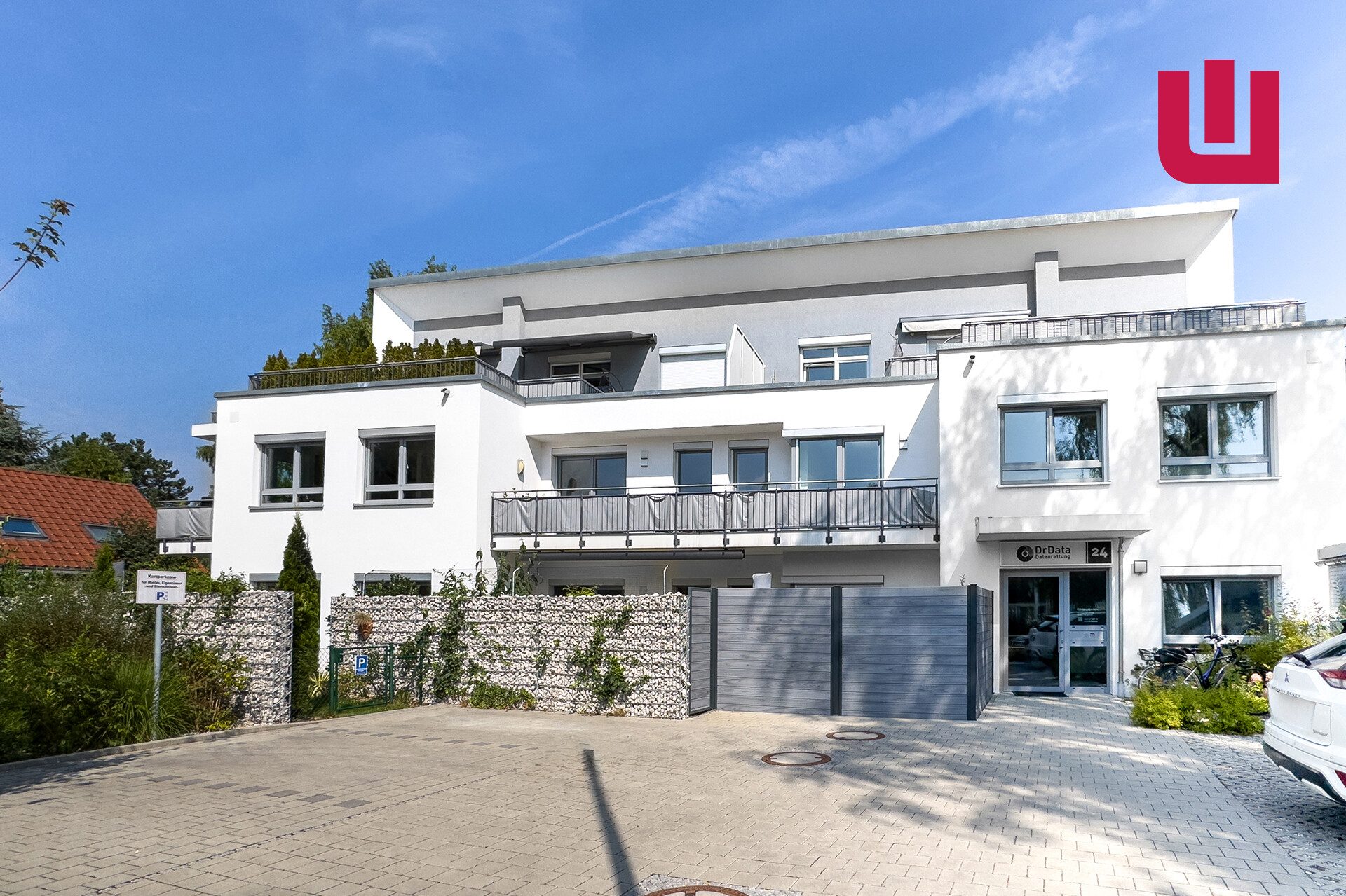 Immobilienangebot - Gröbenzell - Alle - WINDISCH - Traumhafte 2-Zi.-Wohnung mit gehobener Ausstattung und Aufzug in zentraler Lage