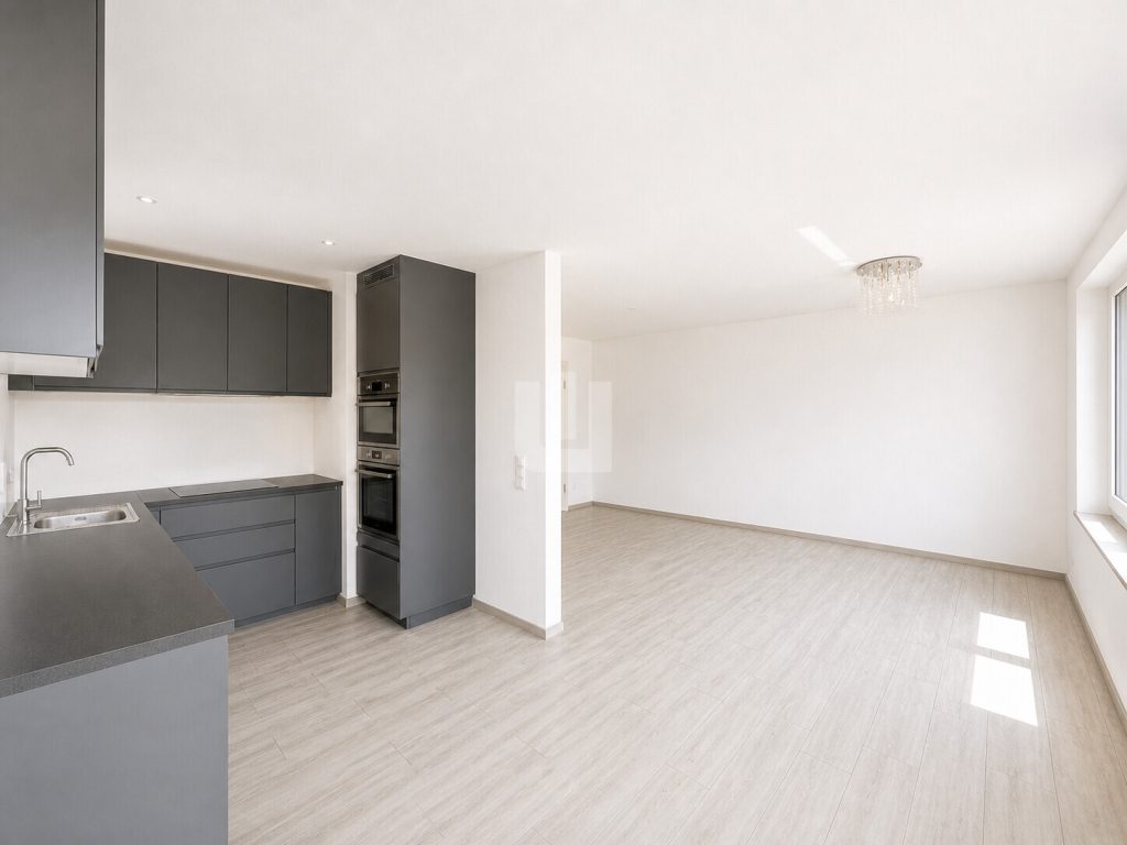 Immobilienangebot - Gröbenzell - Alle - WINDISCH - Traumhafte 2-Zi.-Wohnung mit gehobener Ausstattung und Aufzug in zentraler Lage
