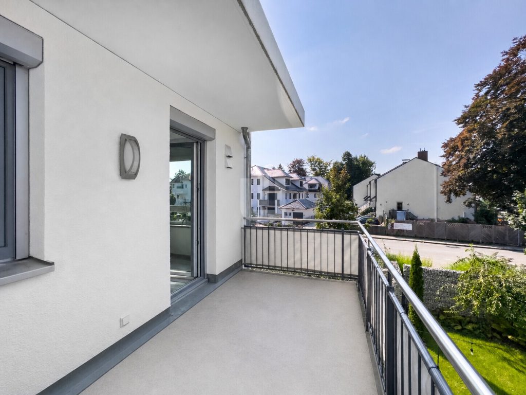 Immobilienangebot - Gröbenzell - Alle - WINDISCH - Traumhafte 2-Zi.-Wohnung mit gehobener Ausstattung und Aufzug in zentraler Lage