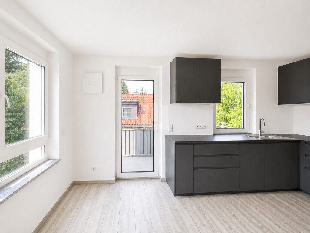 Immobilienangebot - Gröbenzell - Alle - WINDISCH - Traumhafte 2-Zi.-Wohnung mit gehobener Ausstattung und Aufzug in zentraler Lage