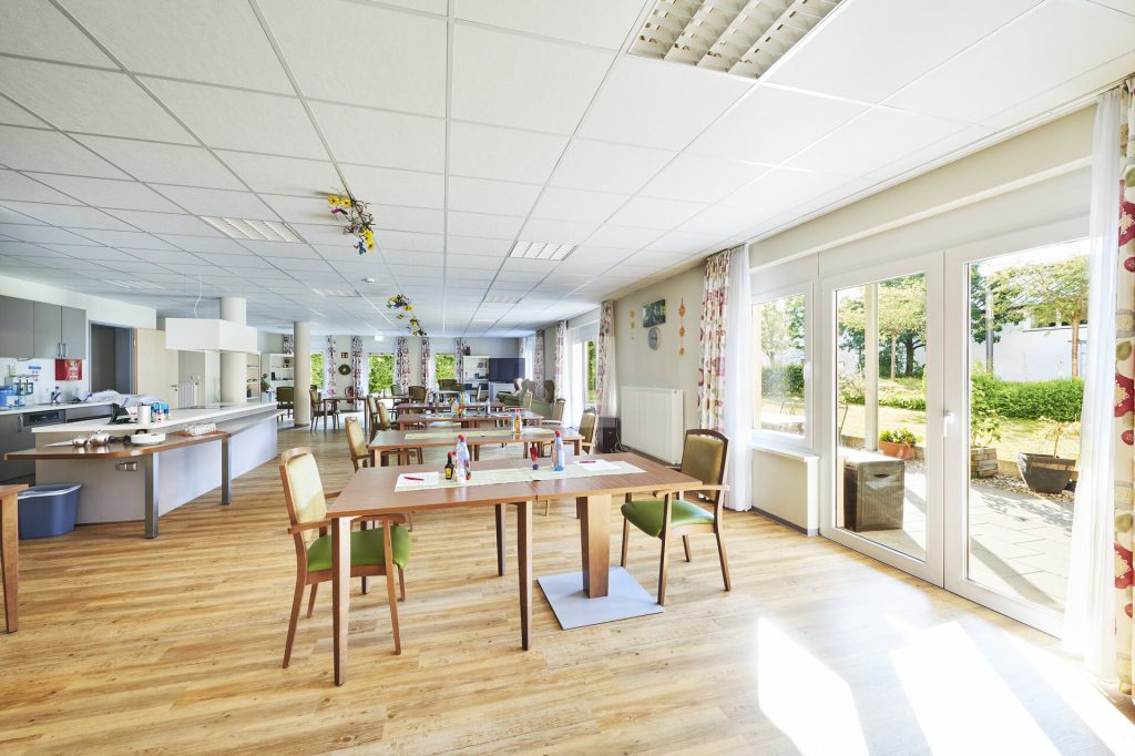 Immobilienangebot - Emmering - Alle - WINDISCH - Bezugsfreie, moderne 2-Zi.-Wohnung mit EBK in Emmeirng