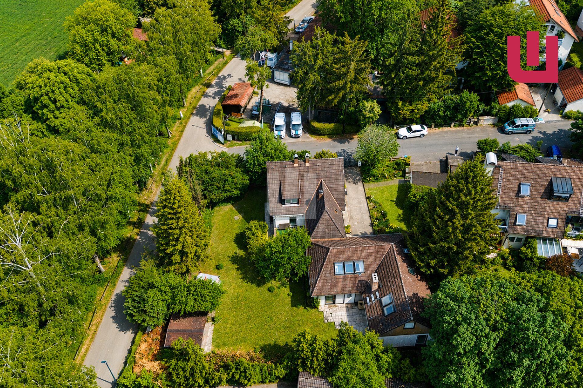 Immobilienangebot - Gröbenzell - Grundstücke - WINDISCH - Großes Grundstück mit Altbestand für ein MFH + Doppelhaus in Ortsrandlage von Gröbenzell