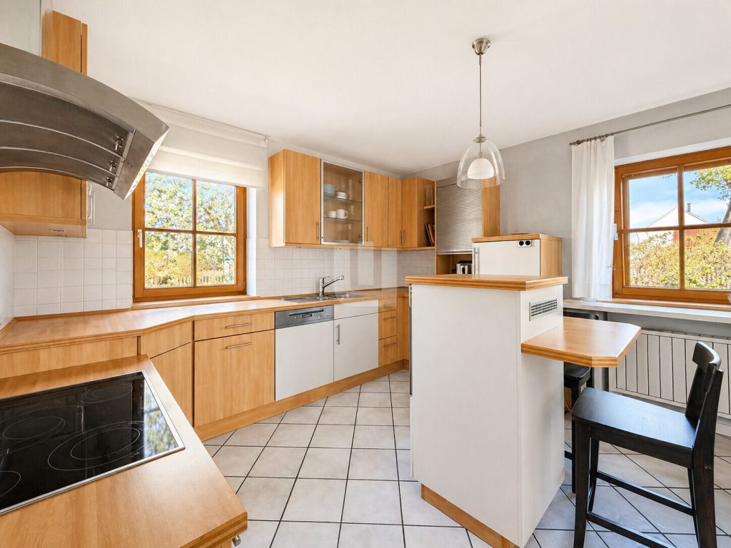 Immobilienangebot - Mammendorf - Alle - WINDISCH - Modernes EFH auf großem Grundstück in Ortsrandlage von Mammendorf - frei ab Sommer 2027!