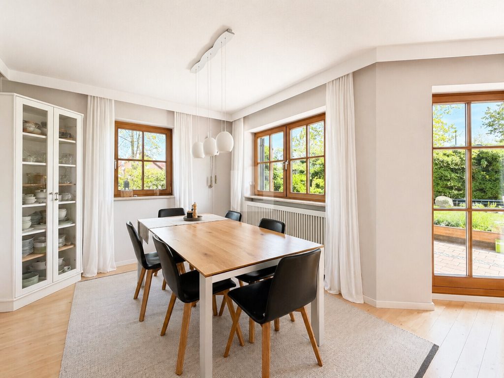 Immobilienangebot - Mammendorf - Alle - WINDISCH - Modernes EFH auf großem Grundstück in Ortsrandlage von Mammendorf - frei ab Sommer 2027!