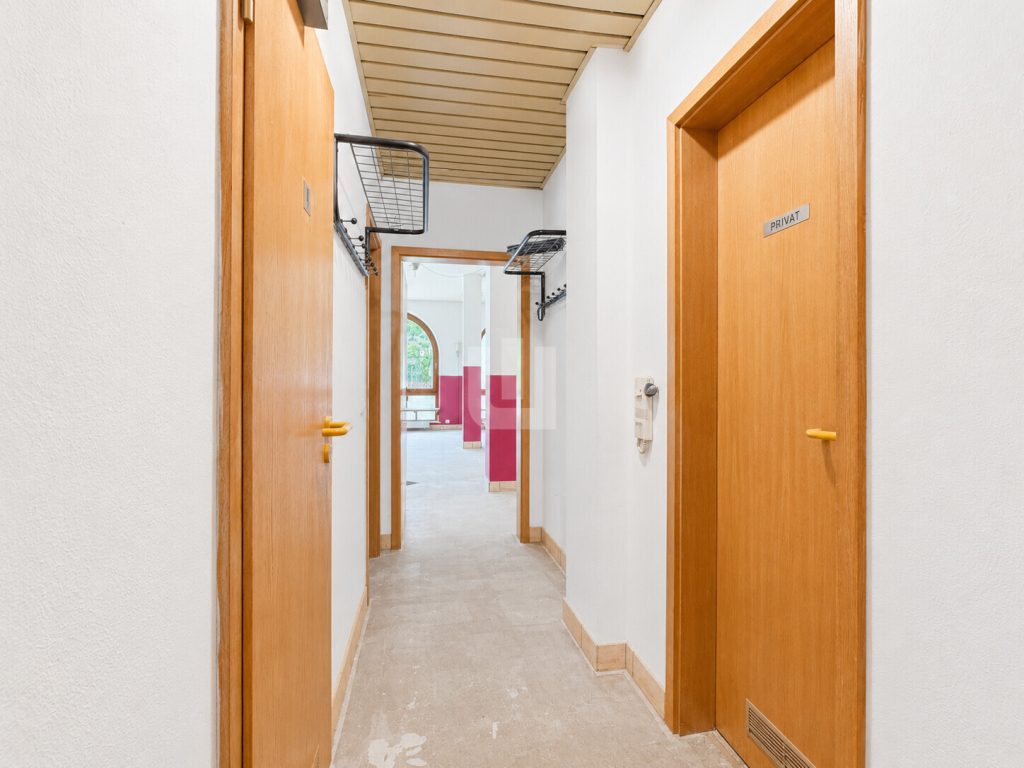 Immobilienangebot - Gröbenzell - Alle - WINDISCH - Ansprechende Gewerbefläche mit Lager und viel Potenzial in belebter Lage von Gröbenzell