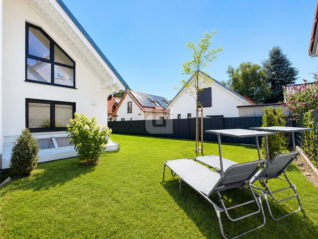 Immobilienangebot - Puchheim / Puchheim-Bahnhof - Alle - WINDISCH - Exklusive energieeffiziente DHH in Bestlage mit hochwertiger Ausstattung & Traumgarten