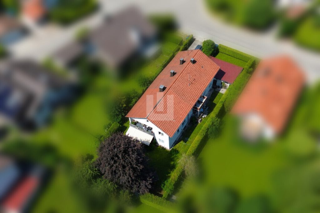 Immobilienangebot - Fürstenfeldbruck - Alle - WINDISCH - Gut vermietetes 4-Parteien-Haus in ruhiger Wohngegend mit Ausbaupotential im DG