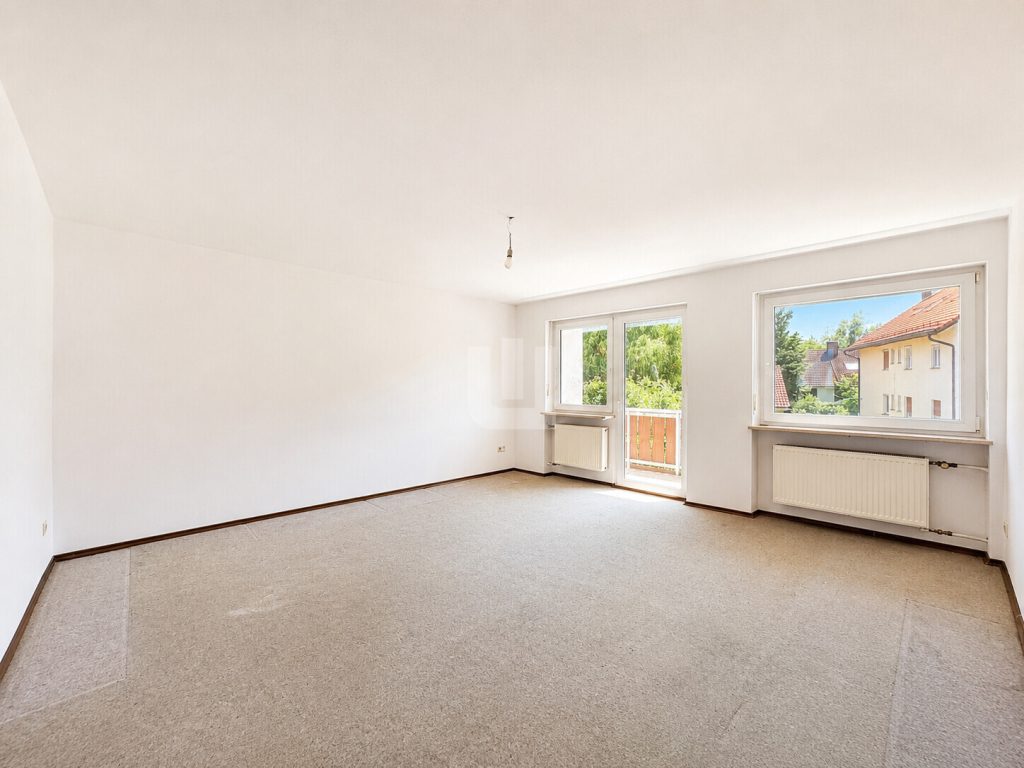 Immobilienangebot - Eichenau - Alle - WINDISCH – Ideal für die große Familie –  Großes Reihenhaus mit zwei separaten Wohnbereichen - frei!