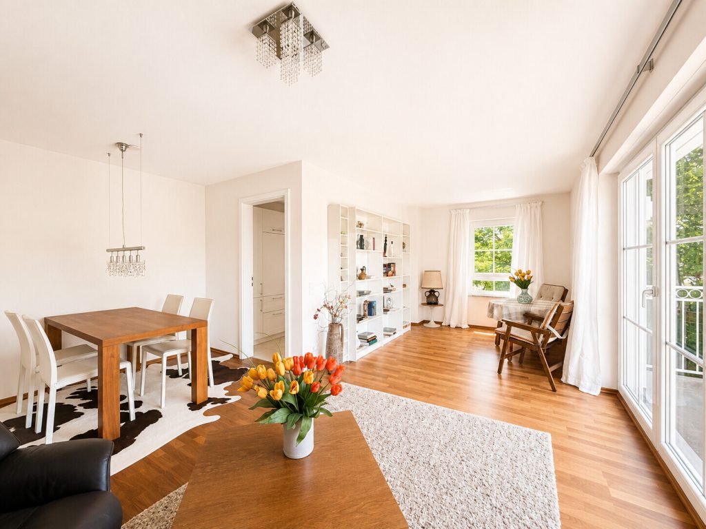 Immobilienangebot - Gröbenzell - Alle - WINDISCH - Moderne 2-Zimmer Wohnung mit Aufzug in zentraler, ruhiger Lage - bezugsfrei!