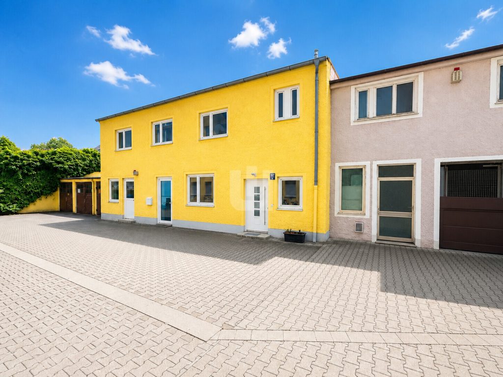 Immobilienangebot - München / Pasing - Alle - WINDISCH IMMOBILIEN – Renovierte Bürofläche in begehrter Lage von München-Pasing – bezugsfrei!