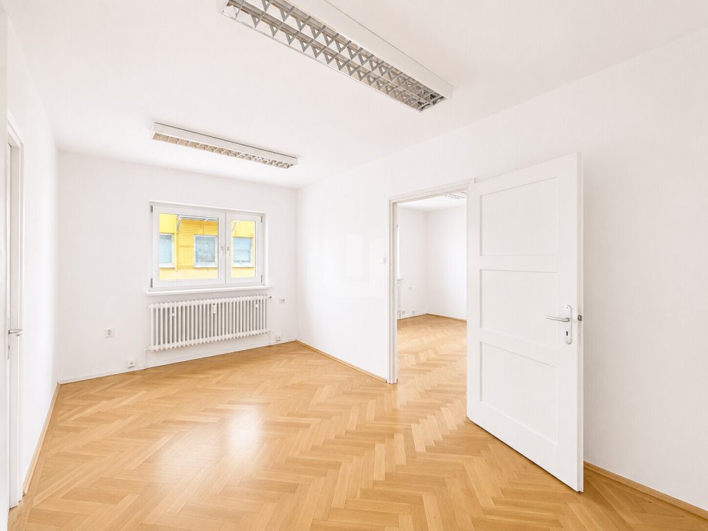 Immobilienangebot - München / Pasing - Alle - WINDISCH IMMOBILIEN – Renovierte Bürofläche in begehrter Lage von München-Pasing – bezugsfrei!
