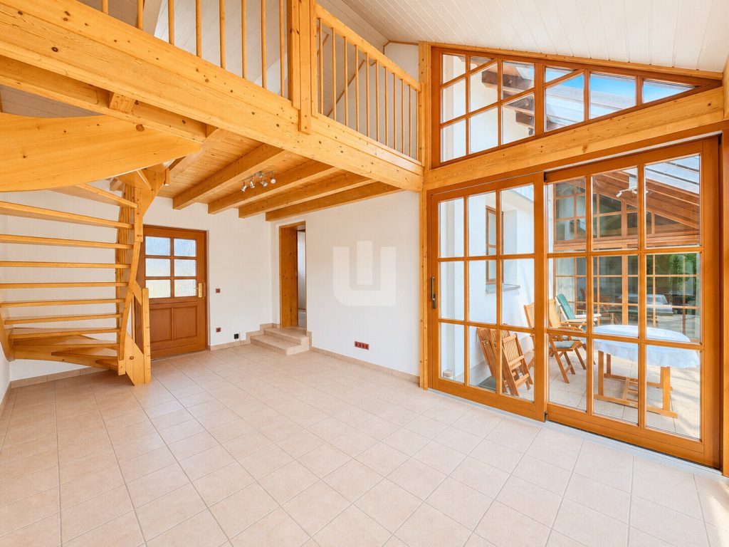 Immobilienangebot - Grafrath - Alle - WINDISCH - Besondere 2-Zimmer-Wohnung mit Galerie in Grafrath - ideal für Singles!