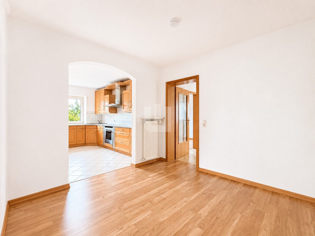 Immobilienangebot - Maisach / Gernlinden - Alle - WINDISCH - Gemütliche 3,5-Zimmer-Erdgeschosswohnung in Ortsrandlage von Gernlinden - bezugsfrei!