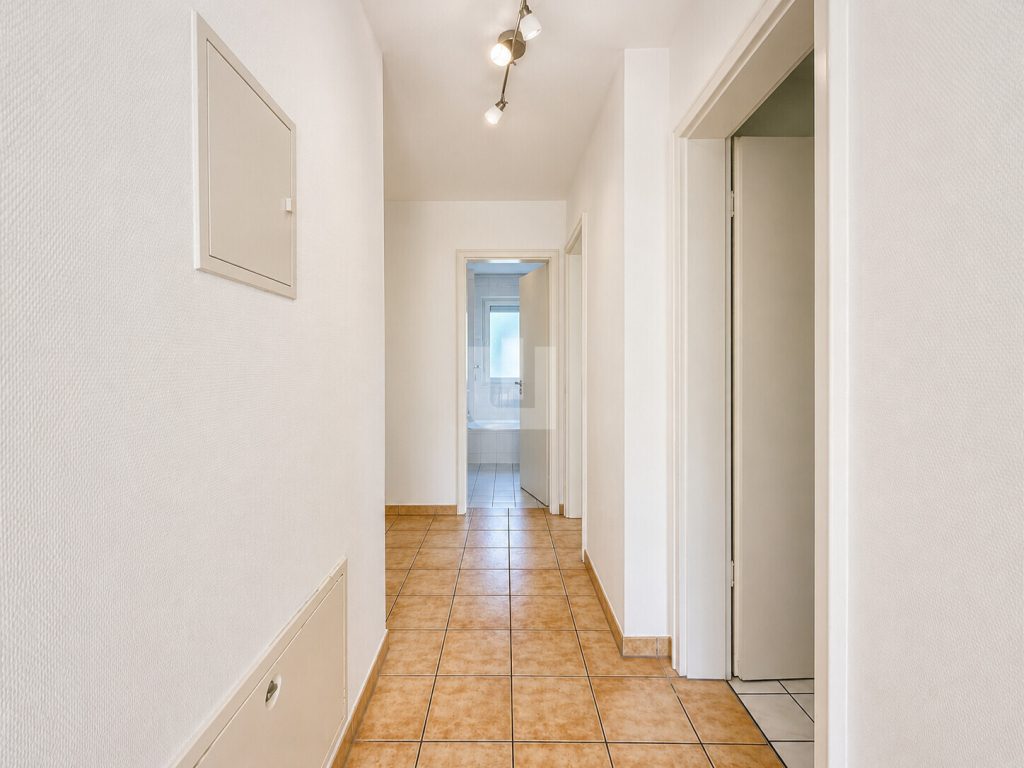 Immobilienangebot - Gauting - Alle - WINDISCH - Gepflegte 2,5 Zi. Erdgeschosswohnung mit XXL Garten in ruhiger Sackgassenlage -bezugsfrei