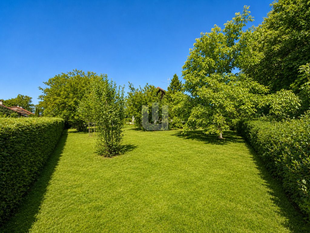 Immobilienangebot - Penzing / Oberbergen - Alle - WINDISCH - Ruhig gelegenes Einfamilienhaus mit viel Potential auf großem Grundstück bei Landsberg