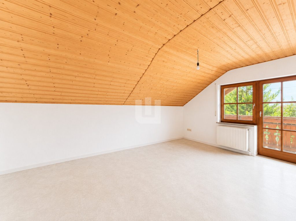 Immobilienangebot - Penzing / Oberbergen - Alle - WINDISCH - Ruhig gelegenes Einfamilienhaus mit viel Potential auf großem Grundstück bei Landsberg