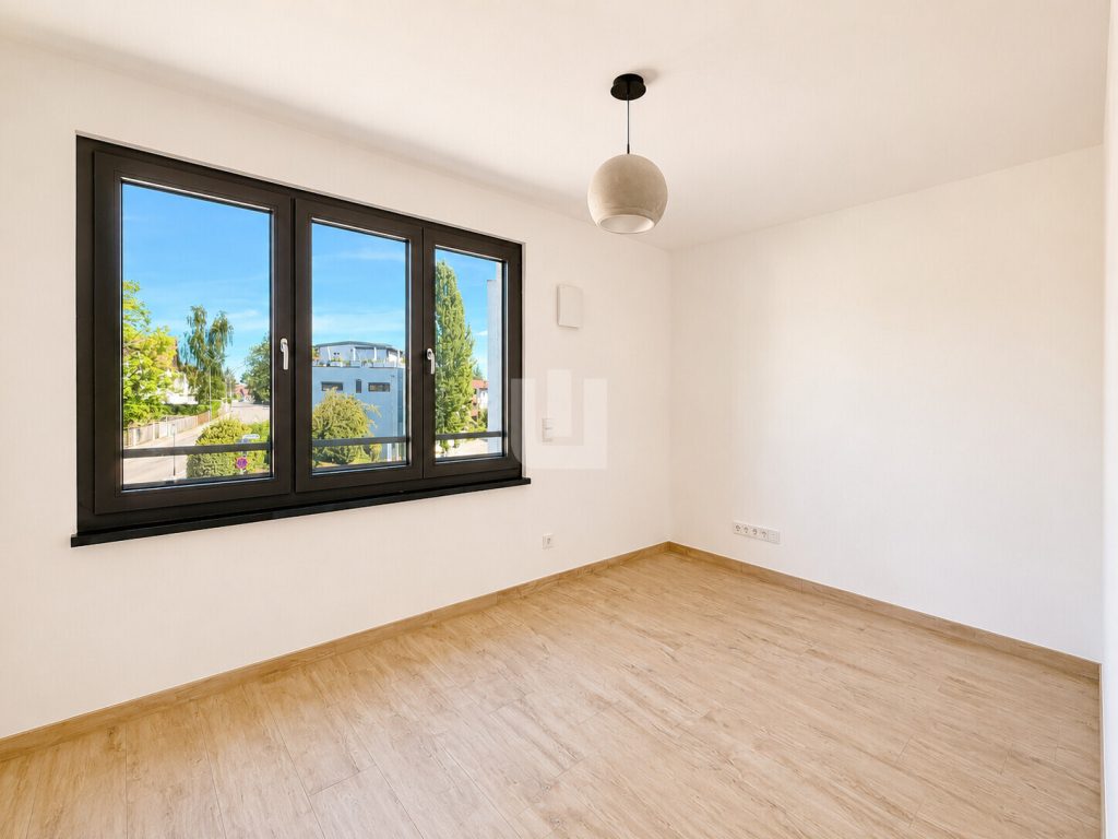 Immobilienangebot - Gauting - Alle - WINDISCH – Wohnen auf modernem TOP-Niveau – Exklusive 6-Zimmer-Maisonette-Wohnung – zentrale Lage!