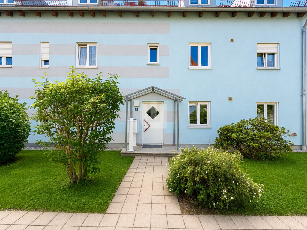 Immobilienangebot - Fürstenfeldbruck - Alle - WINDISCH - Geräumige 4-Zimmer-Wohnung mit großem Garten im Herzen von Fürstenfeldbruck - bezugsfrei!
