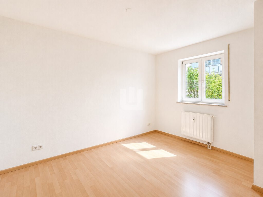 Immobilienangebot - Fürstenfeldbruck - Alle - WINDISCH - Geräumige 4-Zimmer-Wohnung mit großem Garten im Herzen von Fürstenfeldbruck - bezugsfrei!