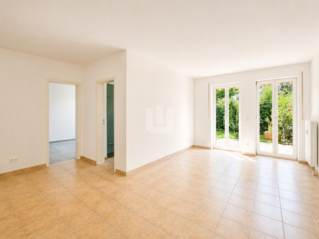 Immobilienangebot - Fürstenfeldbruck - Alle - WINDISCH - Geräumige 4-Zimmer-Wohnung mit großem Garten im Herzen von Fürstenfeldbruck - bezugsfrei!