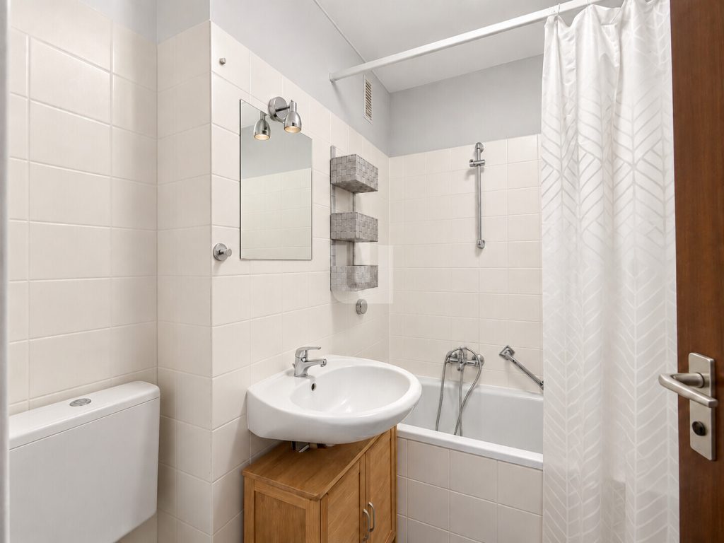Immobilienangebot - Fürstenfeldbruck - Alle - WINDISCH -Attraktive Kapitalanlage: Helle, vermietete 1,5-Zimmer-Wohnung in gepflegter Anlage