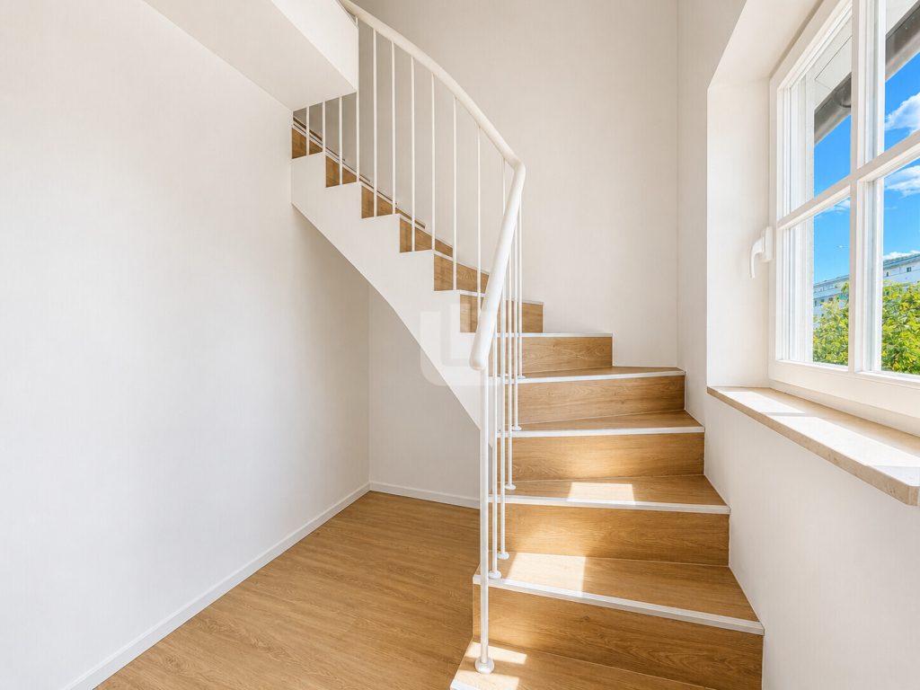 Immobilienangebot - München / Pasing - Alle - WINDISCH - Exklusive 5,5-Zimmer-Maisonettewohnung mit hochwertiger Ausstattung in zentraler Lage