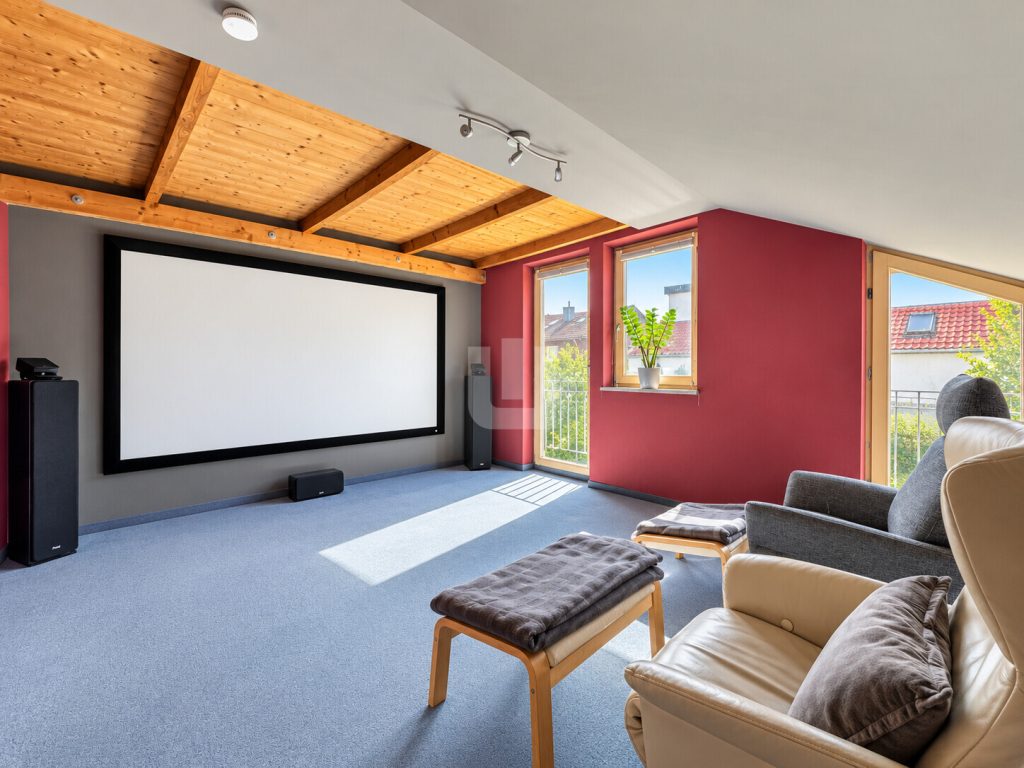 Immobilienangebot - Gröbenzell - Alle - WINDISCH - Zentral und ruhig: Gepflegte Maisonettewohnung mit Garten im Gröbenzeller Familiendorf