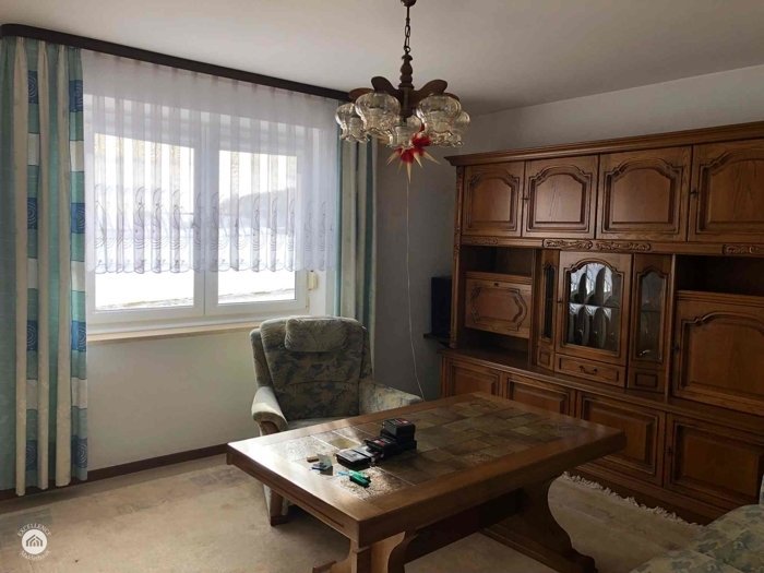 Immobilienangebot - Zusmarshausen / Wollbach - Alle - Küss mich wach!
Charmantes Häuschen sucht einfallsreichen Liebhaber zwecks engerer Bindung!