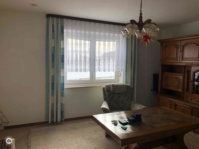 Immobilienangebot - Zusmarshausen / Wollbach - Alle - Küss mich wach!
Charmantes Häuschen sucht einfallsreichen Liebhaber zwecks engerer Bindung!