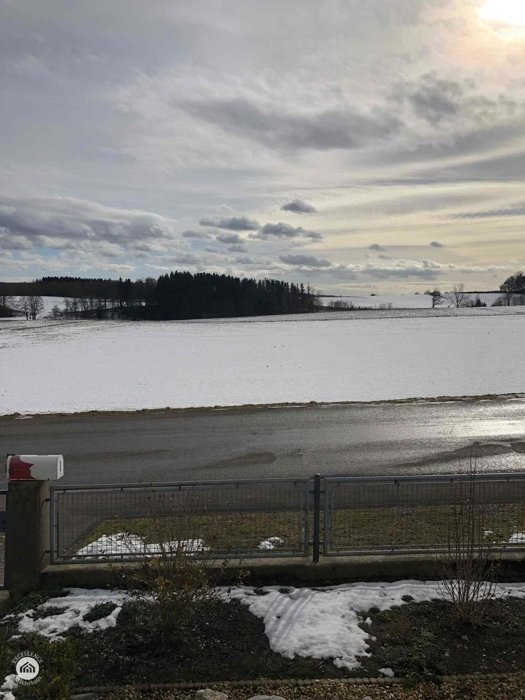 Immobilienangebot - Zusmarshausen / Wollbach - Alle - Küss mich wach!
Charmantes Häuschen sucht einfallsreichen Liebhaber zwecks engerer Bindung!