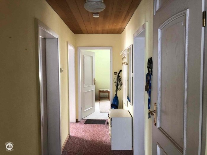 Immobilienangebot - Zusmarshausen / Wollbach - Alle - Küss mich wach!
Charmantes Häuschen sucht einfallsreichen Liebhaber zwecks engerer Bindung!